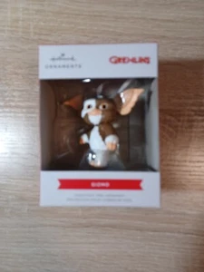 2022 Hallmark Gremlins Gizmo Christmas Ornament NEW - Picture 1 of 8