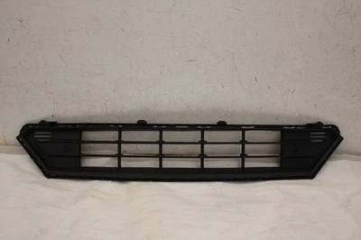 Parrilla inferior parachoques delantero recargable Volvo C40 32136098 genuino Foto 1 de 4