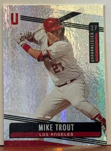 Mike Trout 2019 Panini Unparalled #24 M35 - Picture 1 of 1