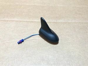 VAUXHALL INSIGNIA 08-16 GPS ROOF SAT NAV AERIAL ANTENNA - Picture 1 of 2