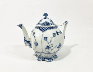 Royal Copenhagen Blue Fluted Full Lace 1119 Tea Pot - Picture 1 of 10