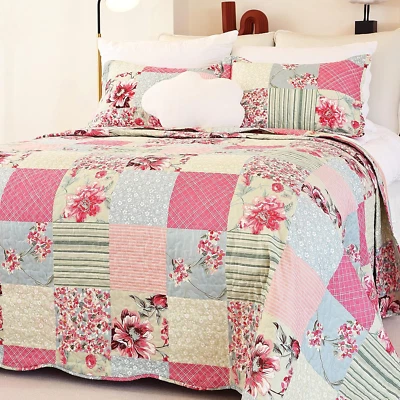 Summer Floral King Quilted Bedspread,Romantic Pink Quilt Set King,Reversible Sti - Image 1 of 4