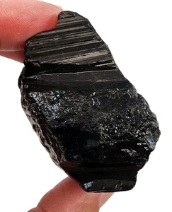 Black Tourmaline Crystal Specimen Brazil 79.2 grams. - Picture 1 of 3