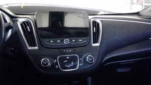 Used Front Center Infotainment Display fits: 2020 Chevrolet Malibu dash mounted - Picture 1 of 2