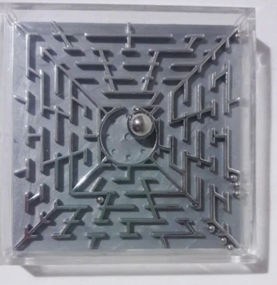 CRAZY MAZE 1998 GAME TOY LONCRAINE BROXTON PUZZLE NUMERO 3 VINTAGE SENZA SCATOLA - Immagine 1 di 4