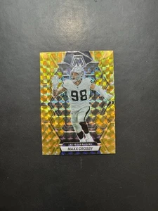 2023 Panini Mosaic - Maxx Crosby #123 Reactive Yellow Mosaic Prizm - Picture 1 of 2