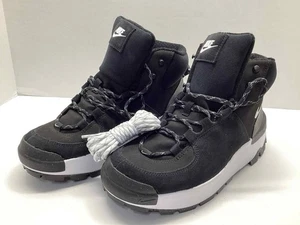 Women’s size 8 Nike Mid Boot hiking boot black suede and white NWT - Picture 1 of 7
