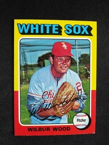 1975 Topps "Mini" Baseball Card # 110 Wilbur Wood - Chicago White Sox (EX)