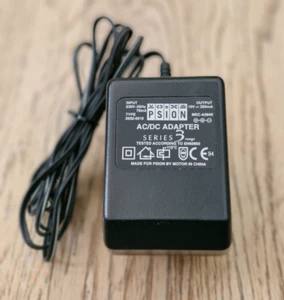 GENUINE PSION SERIES 3 RANGE 230v 50Hz AC/DC MAINS ADAPTER VG CONDITION - Photo 1/2