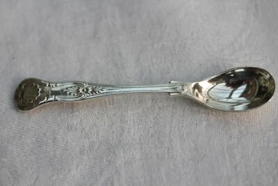 Grande colher de sal de prata maciça com brasão de cachorro gravado, Sheffield 1936, 13gms - Imagem 1 de 4