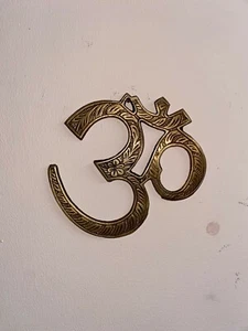 Om Lord Shiva Brass Symbol Of Positive Energy And Happiness Wall Mounted Temple - Picture 1 of 7