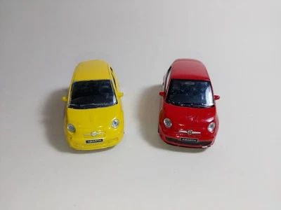 Lotto 2 Modellini Fiat 500 Abarth 1/43 Mondo Motors Giocate No Burago Solido - Immagine 1 di 4