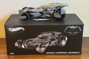 HOT WHEELS ELITE 1:18 SCALE BATMAN V SUPERMAN BATMOBILE DIECAST COLLECTOR GRADE - Picture 1 of 16