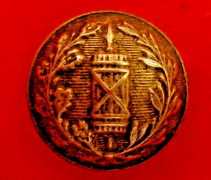 VINTAGE FRENCH  BUTTON APPROX 22MM WHITE METAL  SUPERIOR FRANCE. - Picture 1 of 1