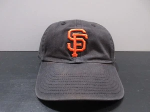 Gorra de los Gigantes de San Francisco con correa trasera negra naranja logotipo de béisbol MLB '47 para hombre - Imagen 1 de 9