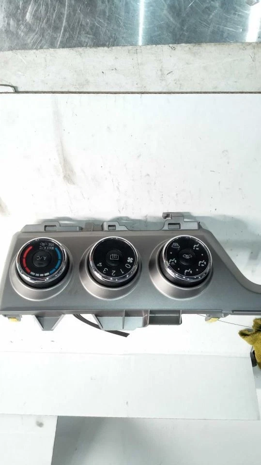 Control de temperatura compatible con 13-15 SCION XB 547498 Foto 1 de 3