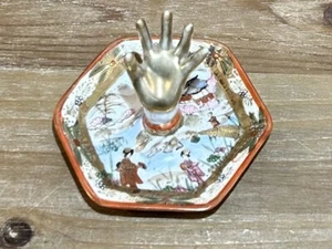 Vintage Satsuma Porcelain Gold Hand Ring Holder - Picture 1 of 7