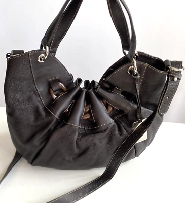 Cartera hobo de cuero granulado marrón FURLA con cordón doble correa usada en excelente estado Foto 1 de 4