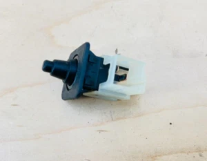 NEW Mercedes w203 door jamb contact switch 1688201910 - w211 R230 w210 w220 - Foto 1 di 4