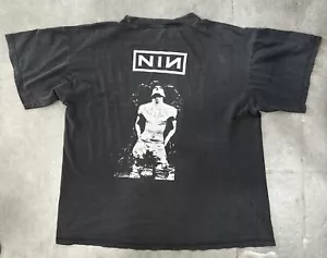 Nine Inch Nails - Maglietta Pretty Hate Machine, 2 lati, grafica anni 90 105510 - Foto 1 di 7
