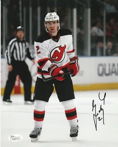 FOTO FIRMADA EN COLOR MAREK ZIDLICKY 8x10 #2 NUEVA CAMISETA DEVILS JSA AUTENTICIDAD - Imagen 1 de 3