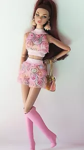 Top, shorts only. Doll are not included! If interested her accessories are extra - Picture 1 of 6