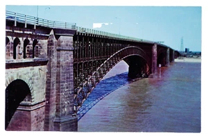 Cartolina non affrancata Eads Bridge St Louis National Historic Landmark Lusterchrome - Foto 1 di 2