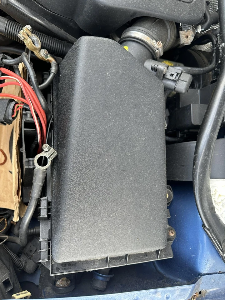 00 01 02 03 04 05 06 Limpiador de aire AUDI TT Foto 1 de 3