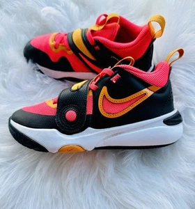 Nike Team Hustle GS) Schwarz Hot Punch Vivid Orange Bungee Schnürschuhe Turnschuhe Gr. 1 Y - Bild 1 von 8
