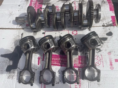 Renault Trafic Nissan Vauxhall 2.0 M9R DCi Piston With Conrods & crankshaft Etc - Image 1 of 4