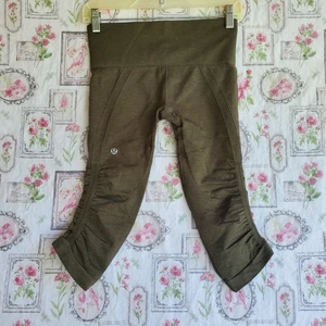LULULEMON In the Flow Crop II Leggings sz 4 Ruched green - Picture 1 of 6