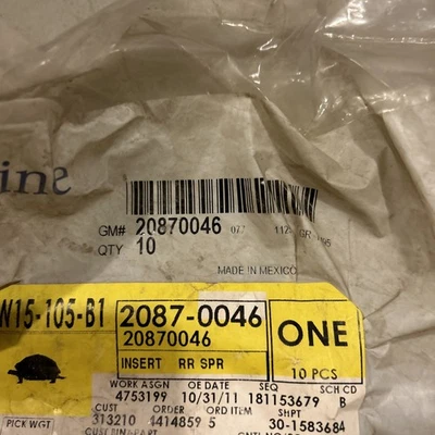 Подлинная задняя пружинная листовая вставка GM 20870046 2015-2022 Chevrolet GMC Silverado - Изображение 1 из 3