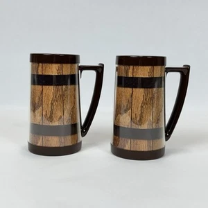 2 Thermo-Serv Old Oaken Bucket Plastic Mugs Dart Industries Vintage 1976 USA - Picture 1 of 9