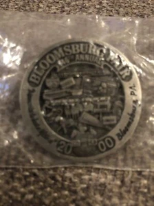 bloomsburg pa collecible 2000 fair pin rare - Picture 1 of 2