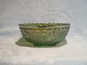 Vintage Greenish / Brown Fruit Bowl with Raised Fruit and Leaves - Picture 1 of 4