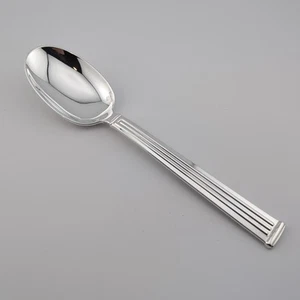 Cuchara de sopa o postre ovalada Christofle Triade plateada - 6 3/4" - sin monogramas - Imagen 1 de 3