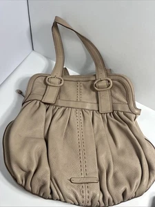 Bolso de Mano COLE HAAN Cuero Suave Guijarro Rubio Camel Crema Punto BoHo - Imagen 1 de 13