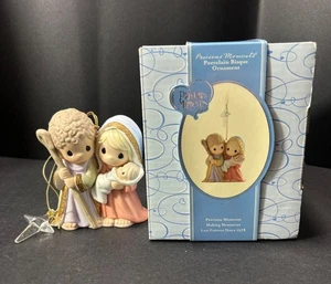 Adorno Belén Porcelana Precious Moments Born The King Of Angels 2007 - Imagen 1 de 4