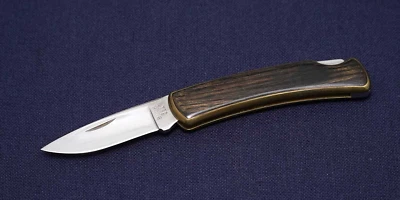 BUCK 527-BK The Treasury Black Blade 425M Mirror Finish 47mm Brass/Birchwood 72m - Image 1 of 4