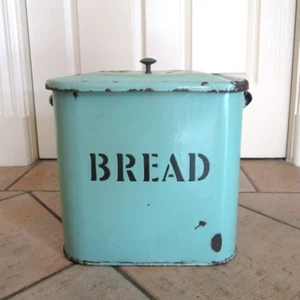 1930's Vintage Enamel Bread Bin - JADITE GREEN ENAMEL - LARGE SIZE BREAD BIN - Picture 1 of 9