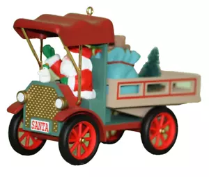 Hallmark Ornament 1993 Happy Haul-idays 15th Here Comes Santa Series Camion - Foto 1 di 10