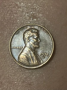 RARE 1971 “D” Lincoln Memorial Penny with multiple errors. - Picture 1 of 4