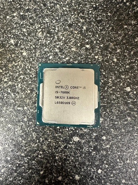 INTEL CORE i5 7600K QUAD CORE CPU - 3.80GHZ - SR32V - Image 1 of 1