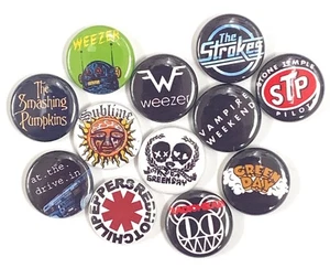 90er Indie Rock Band 1 Zoll Button Set - x12 - Weezer Strokes Green Day RHCP STP - Bild 1 von 2