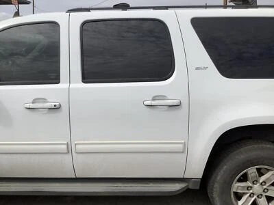 Used Rear Left Door Assembly Rear Side fits: 2014 Gmc Yukon xl 1500 Rear Left Gr - Image 1 of 4
