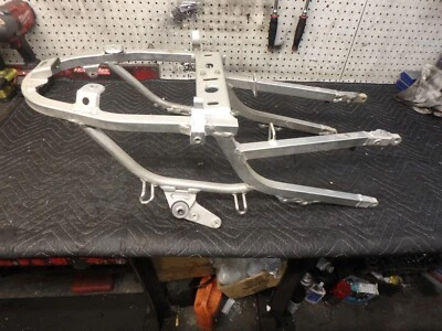 SUBCHASIS RECTO SUZUKI TL1000R P/N 41200-02FA0 Foto 1 de 4