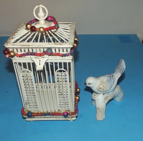 Bird House Decorative w Beads Ceramic Bird Metal White & Gold Tone about 8"x4.5 Cover