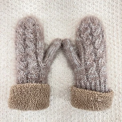 Vintage Fuzzy Winter Mittens Women's Size Medium Wool Acrylic Blend Lined Gloves - Image 1 of 4