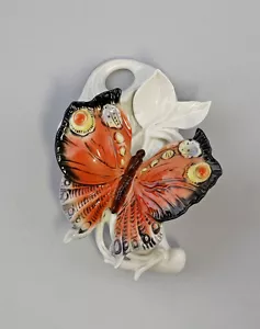 9941286 Porcelain Wall Vase Butterfly Red Ens H16cm - Picture 1 of 1