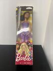 Poupée brune ballerine de conte de fées Mattel Barbie NEUVE dans sa boîte robe violette 